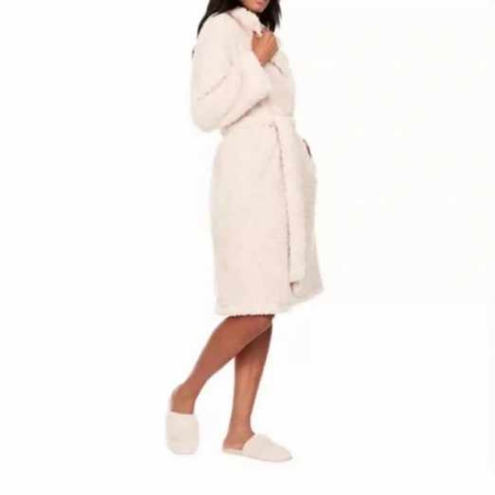 Flora Nikrooz  Beige Collarbone Notch Cozy Bath Lounge Robe